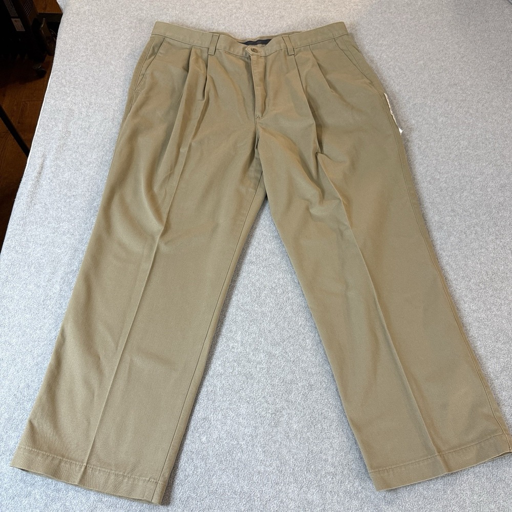 Dockers Classic Fit Pleated Khaki Pants Men's 40x29 NWT No Wrinkle 100% Cotton